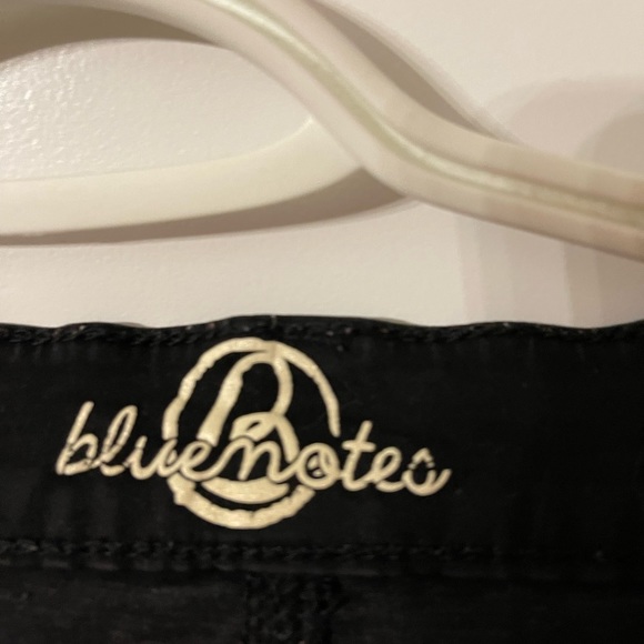 Pant - Picture 3 of 4